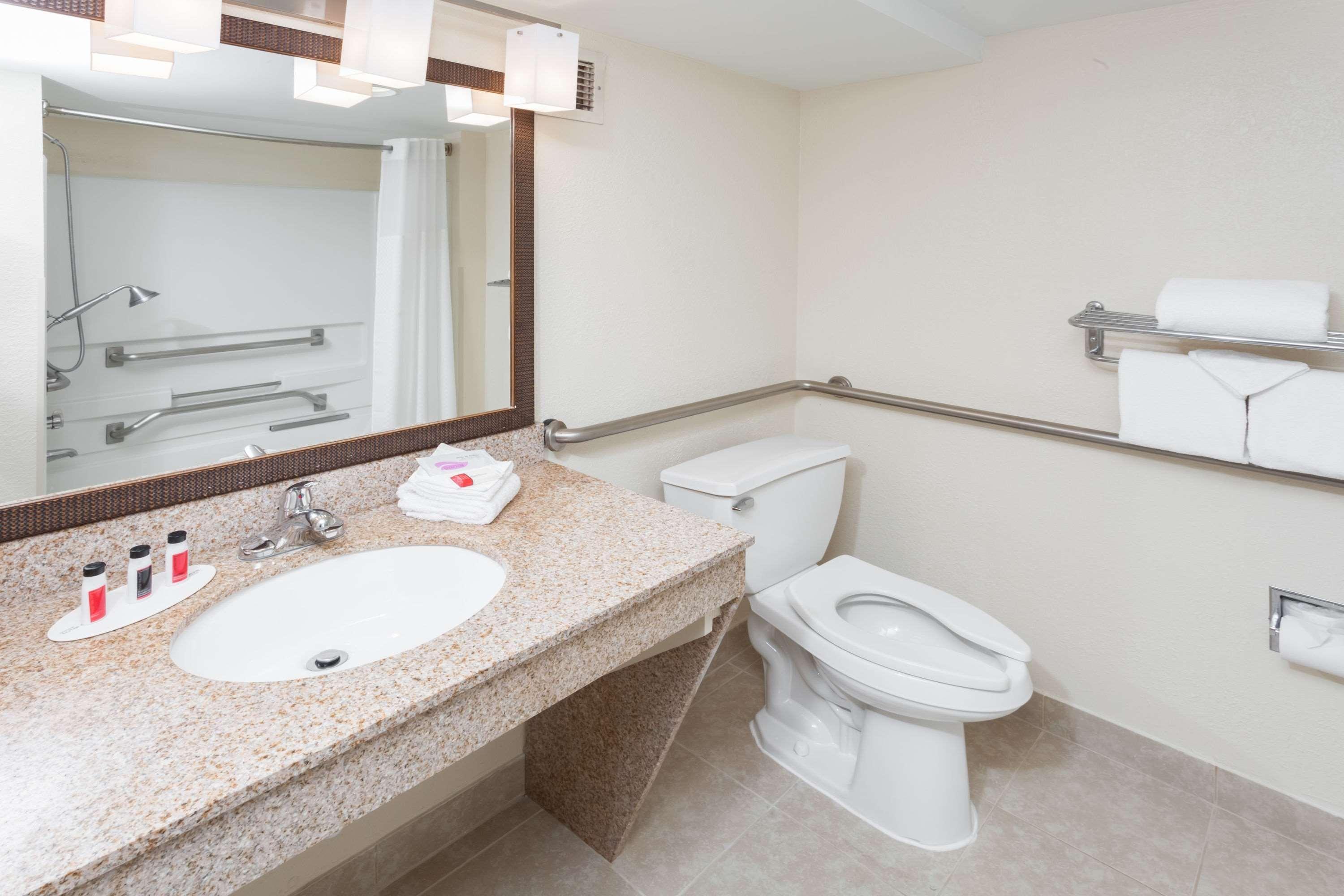 Best Western Fishers Indianapolis Area Bagian luar foto